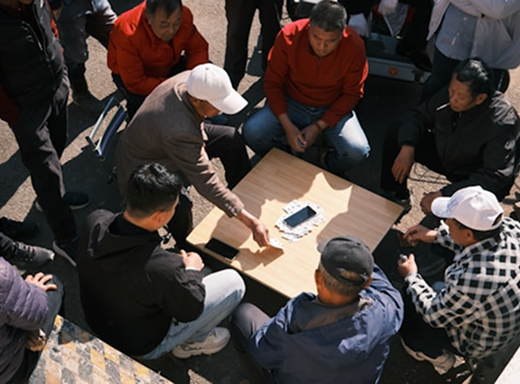 Gruppe von Menschen beim Lernen